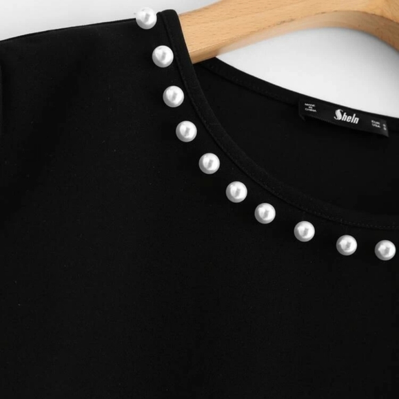 Black and white top - Picture 4 of 5